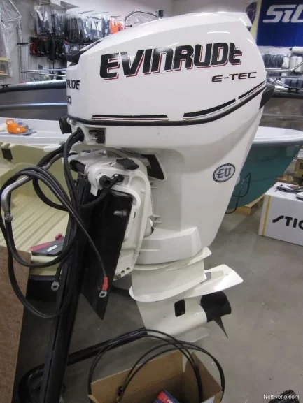 1996 Evinrude 88 HP SPL V4 2 Stroke Carbureted 20″ Outboard Motor