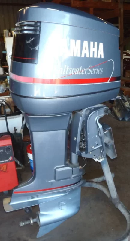 1989 Yamaha 150 HP V6 Carbureted 2-Stroke 25″ (X) Outboard Motor - Image 3